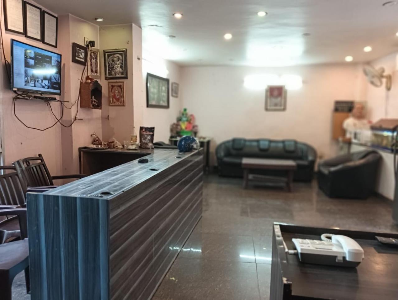 Shree Krishna Hotel Inn Варанаси Экстерьер фото